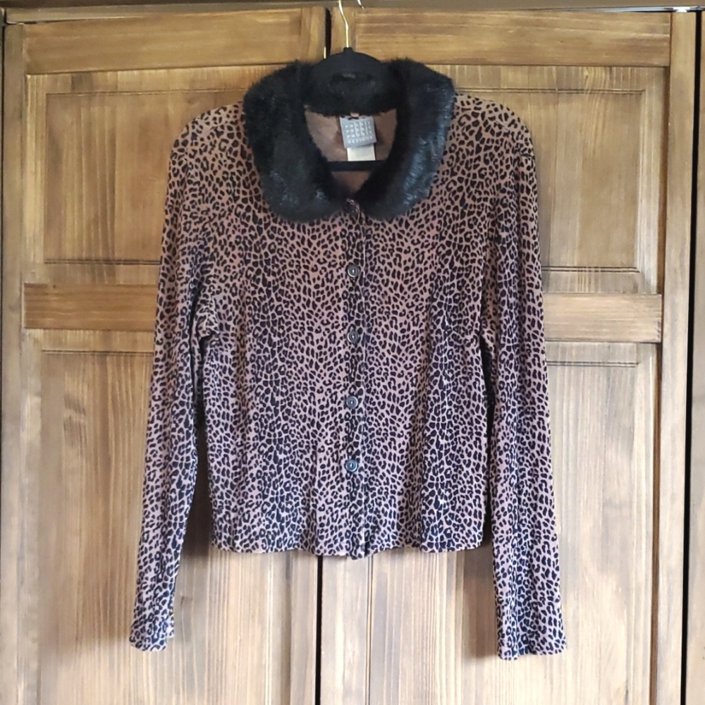 Vintage Leopard Print Sweater with Removable Faux Fur Collar